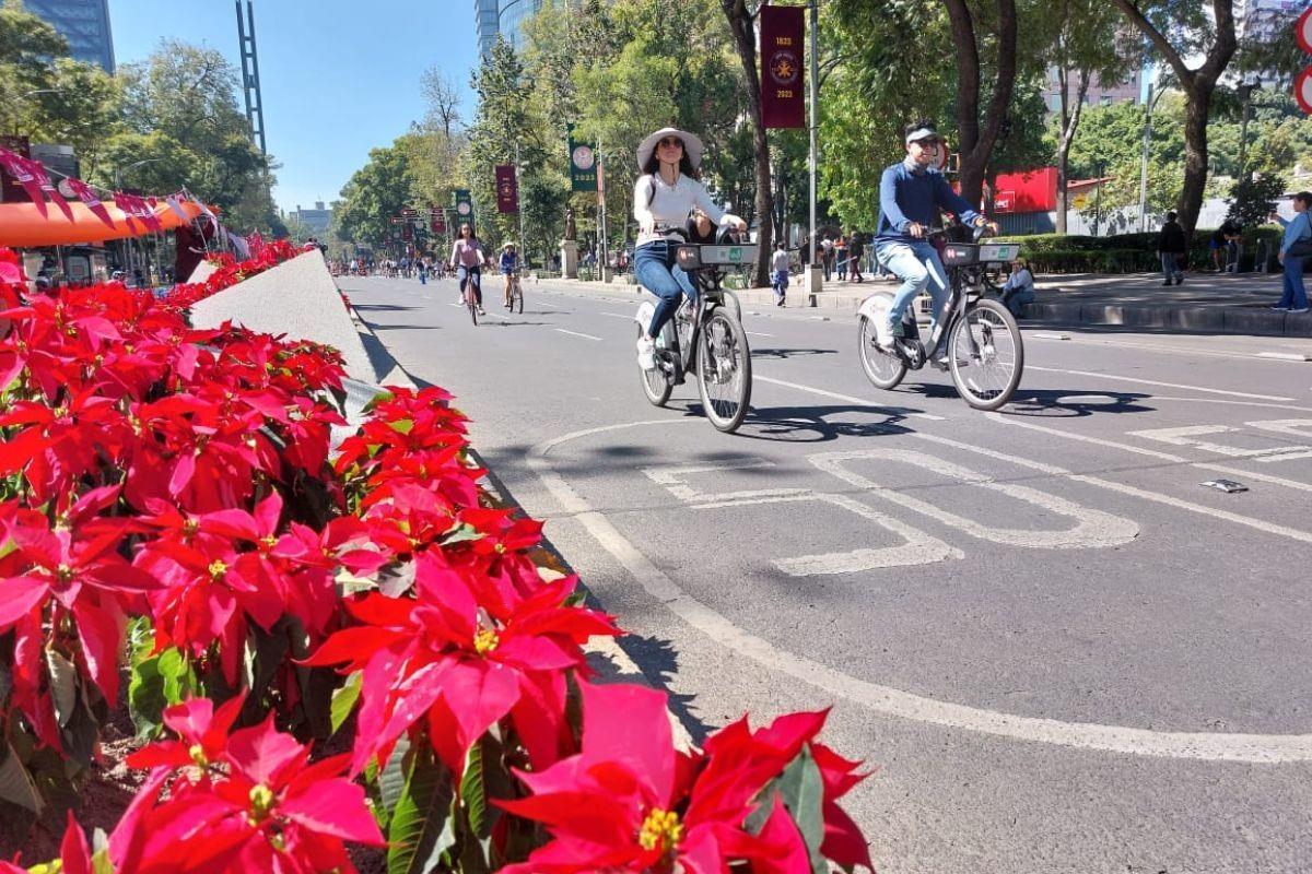 ¡Prepara tu bici! Todo lo que tienes que saber sobre el paseo nocturno navideño. Foto: @LaSEMOVI