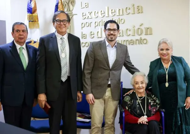 Entregan Medalla Capitán Diego Rodríguez de Montemayor en Santiago