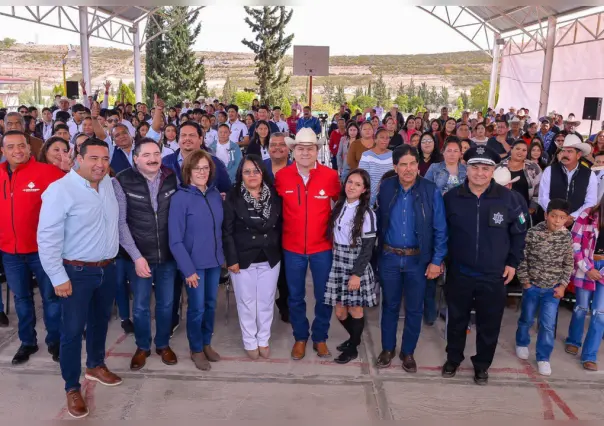 Entrega Esteban Villegas obras y apoyos en el municipio de San Luis Del Cordero