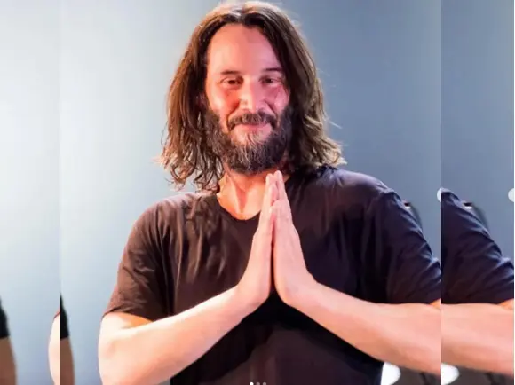 Roban casa de Keanu Reeves en Los Ángeles ¡Encapuchados invaden su hogar!