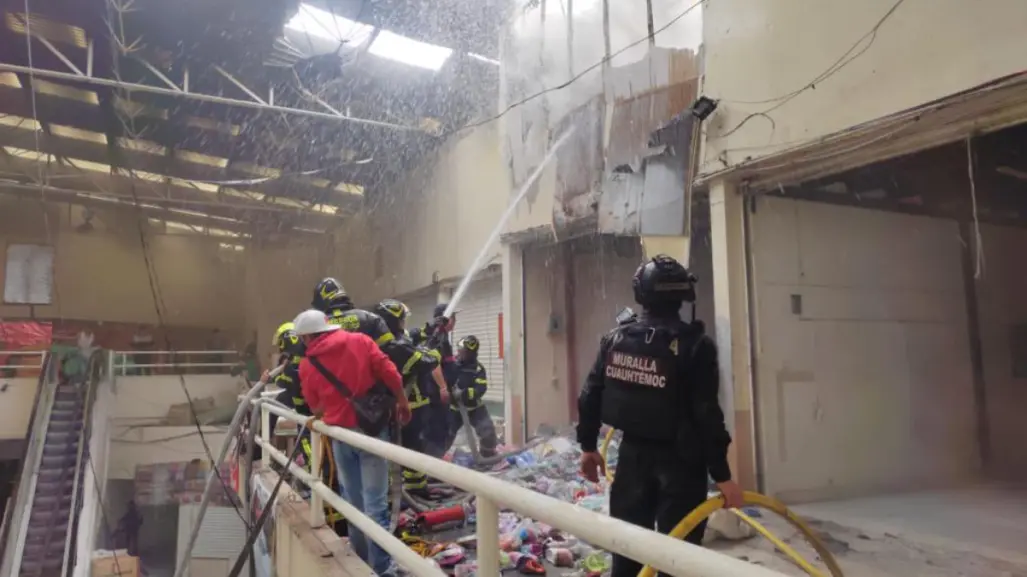 Se reporta incendio en bodega cerca del Centro Histórico de la CDMX