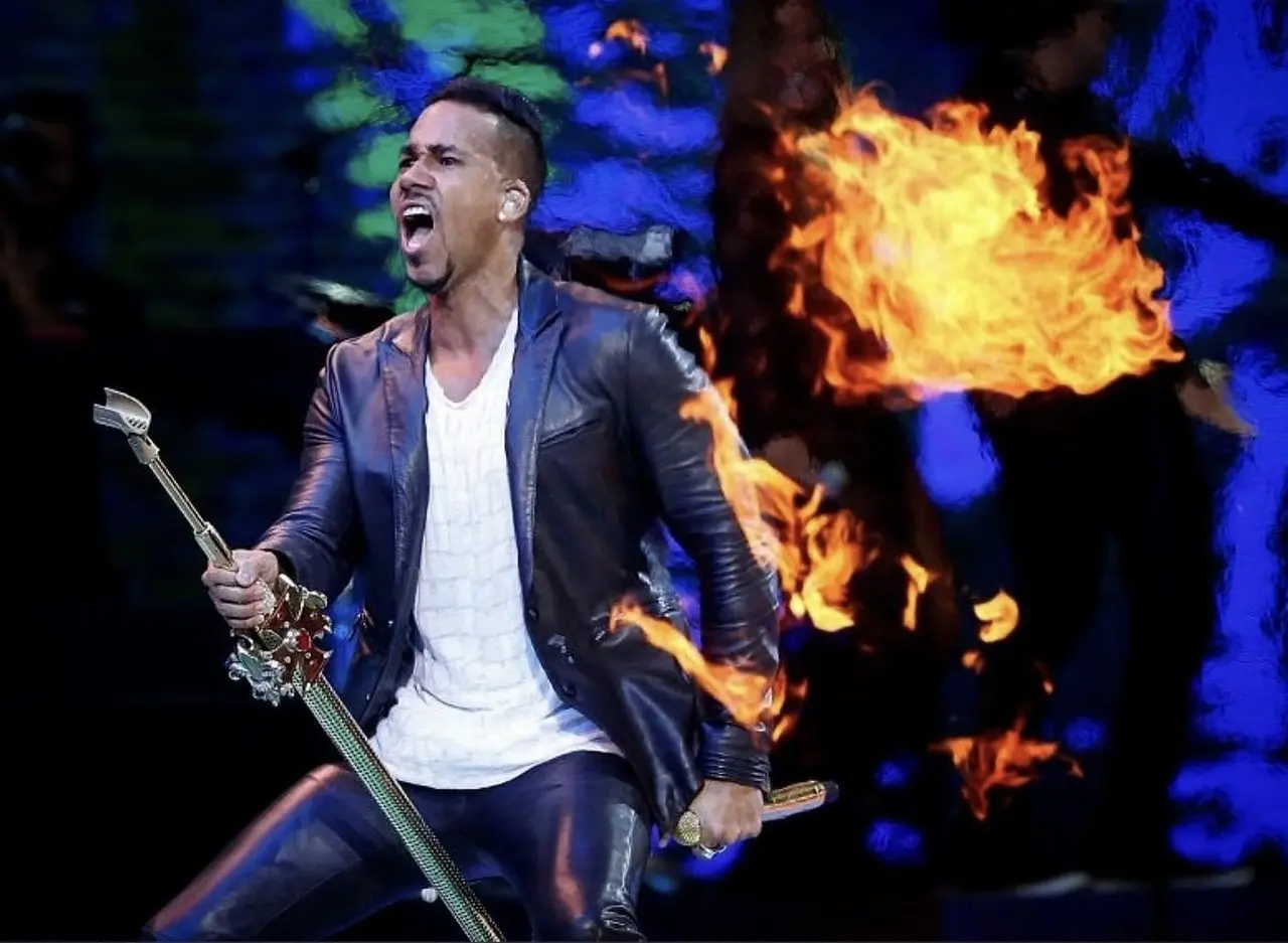 Romeo Santos criticado por salir tarde en concierto en Venezuela. Foto: Facebook