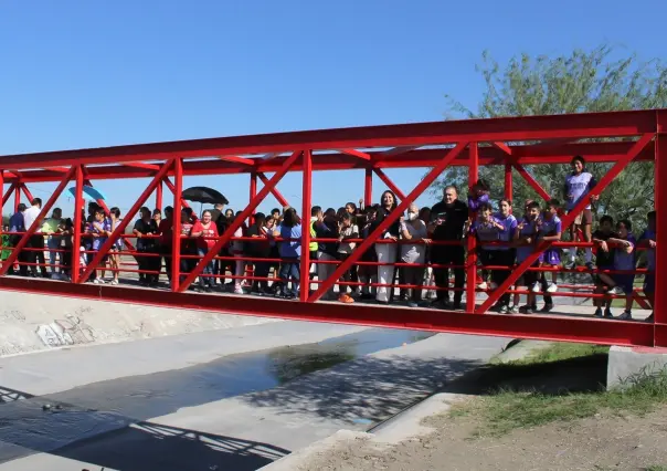 Inauguran puente peatonal y parque lineal en Apodaca para mejorar calidad de vida