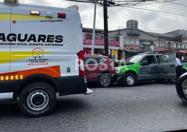 Mujer resulta herida en atropello por patrulla ambiental de Santa Catarina