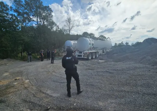Hallan tractocamión y contenedor robados en Tejupilco