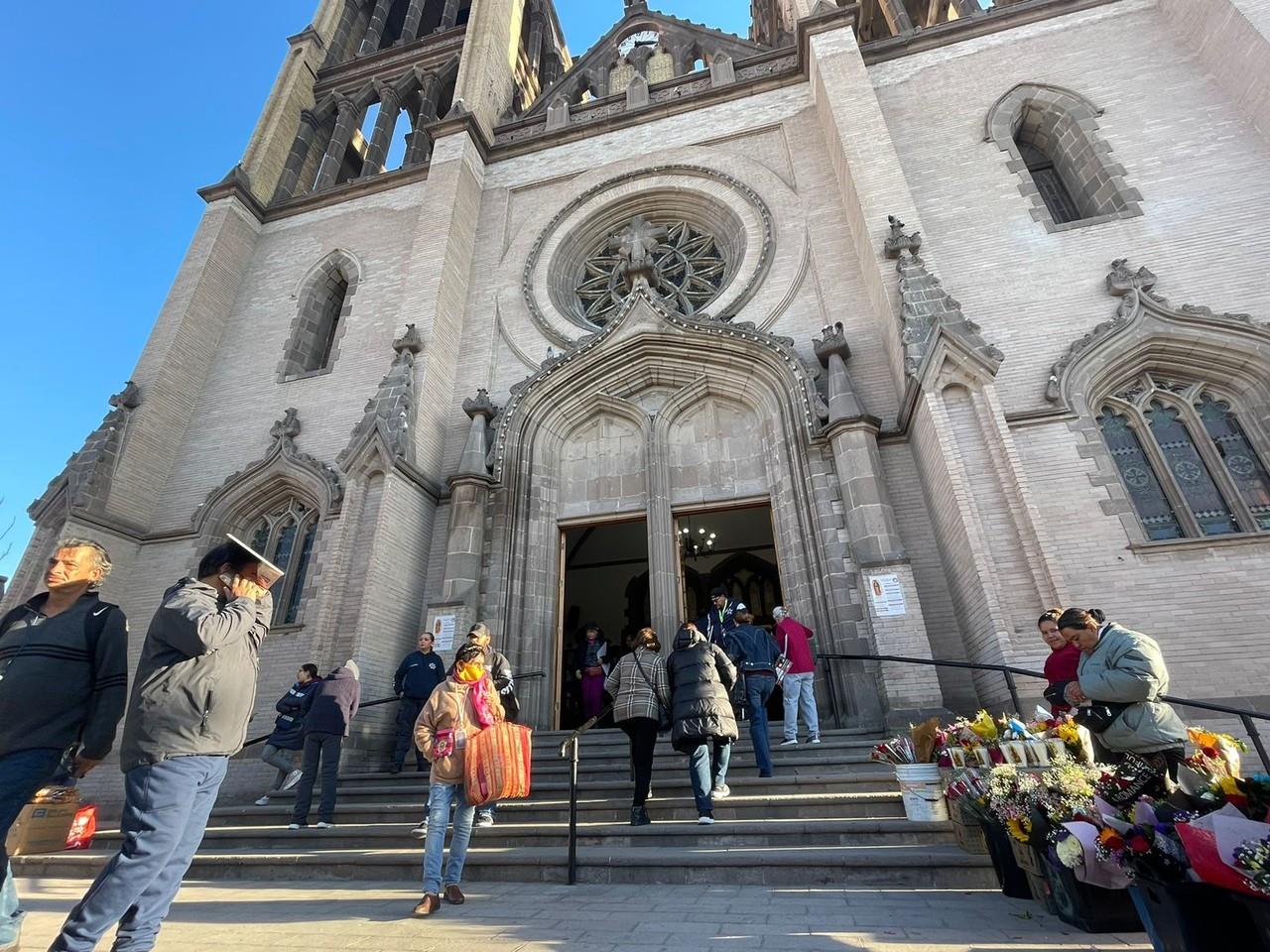 Celebran en Saltillo a la Virgen de Guadalupe en su día