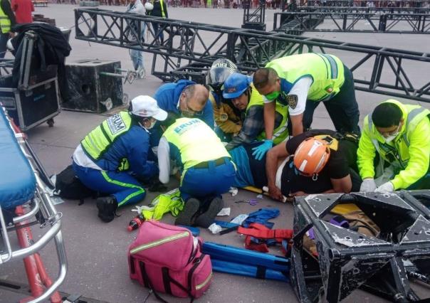 Cae trabajador de estructura para verbena navideña en Zócalo CDMX
