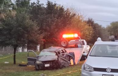 Volcadura deja un muerto y un herido en Montemorelos