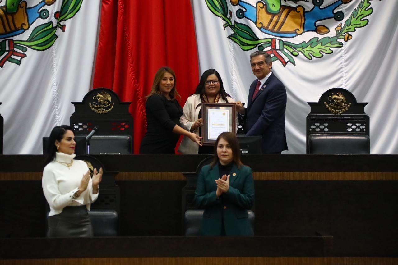 La medalla al mérito Luis García de Arellano es la máxima distinción que otorga el Congreso del Estado a las y los tamaulipecos más destacados. Foto: Perla Reséndez.