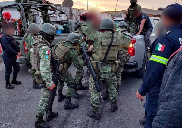 Salvan a dos presuntos extorsionadores de ser linchados en Ocuilan