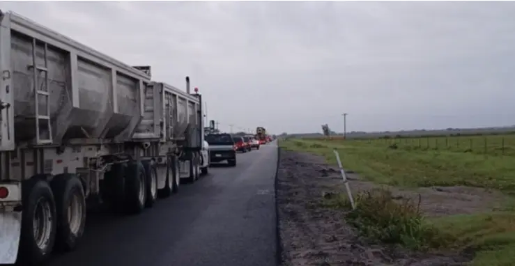 Siguen bloqueando la carretera en Tamaulipas