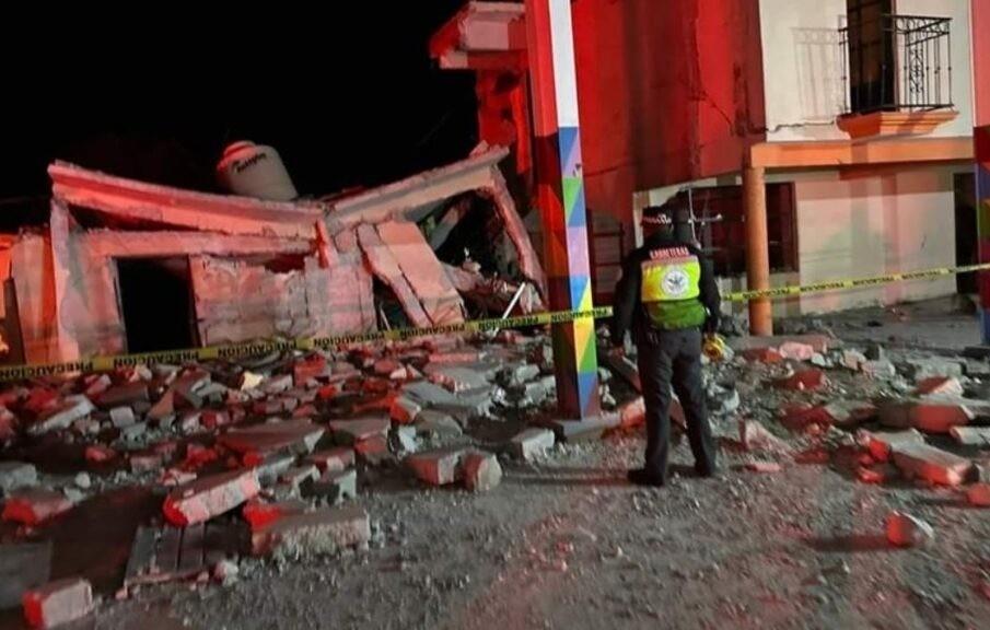 Se trató de una explosión de pirotecnia la cual era almacenada en una vivienda aledaña. Foto: Genaro Zepeda.