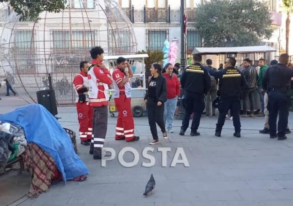 Muere indigente en una banca de la Plaza de Armas de Durango