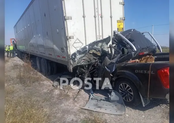 Impresionante choque deja un muerto en carretera de Durango