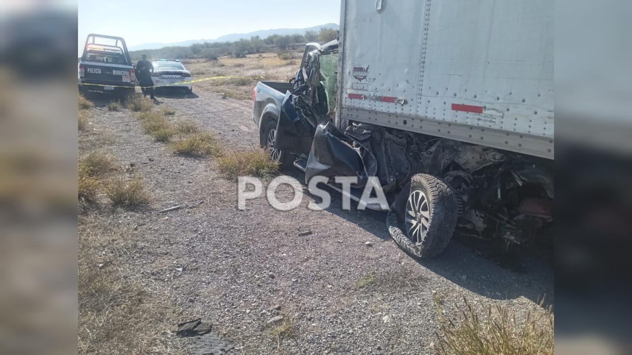 Impresionante choque deja un muerto en carretera de Durango