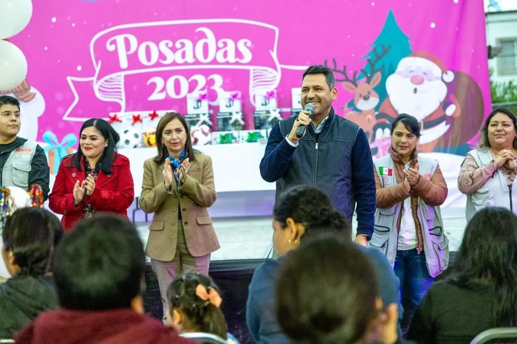 Durante las posadas, las familias disfrutaron de shows navideños infantiles, chocolate caliente, churros y baile, creando un ambiente festivo y cálido para todos. Foto: Municipio de Guadalupe