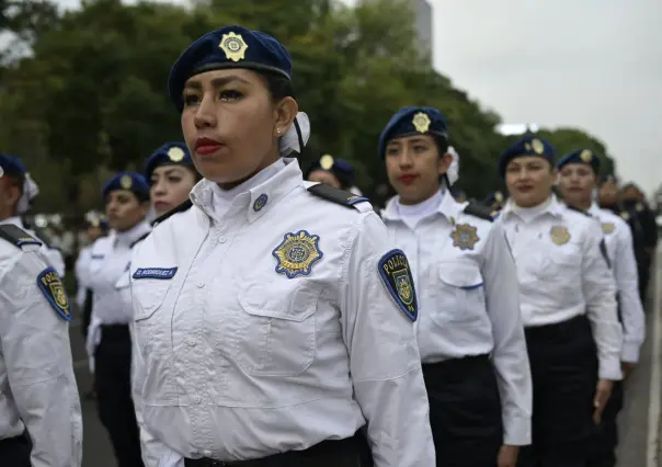 Desfilan Policías de la SSC con honor y gallardía enalteciendo su labor