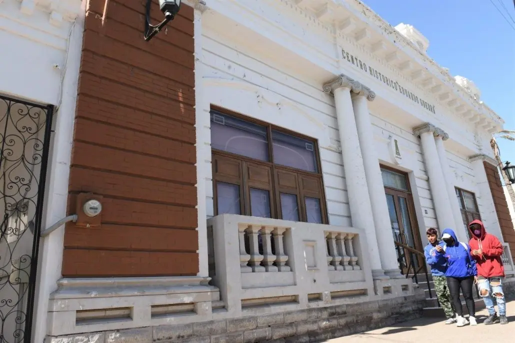 El Archivo Municipal recibe a cronistas, historiadores y al público en general. (Fotografía: Gobierno de Torreón)