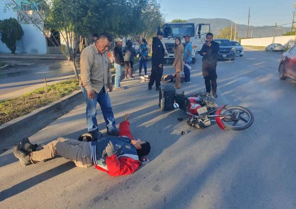 Atropellan a estudiante, intentó ganarle el paso a una moto