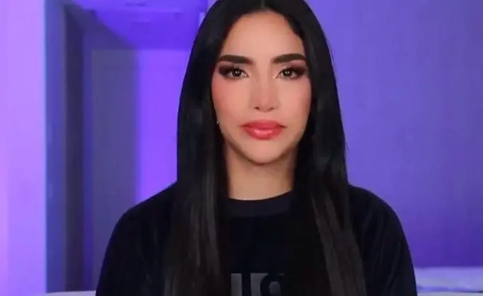Kimberly Loaiza causa polémica por anunciar su retiro de la música y sus plataformas en internet Foto: Facebook