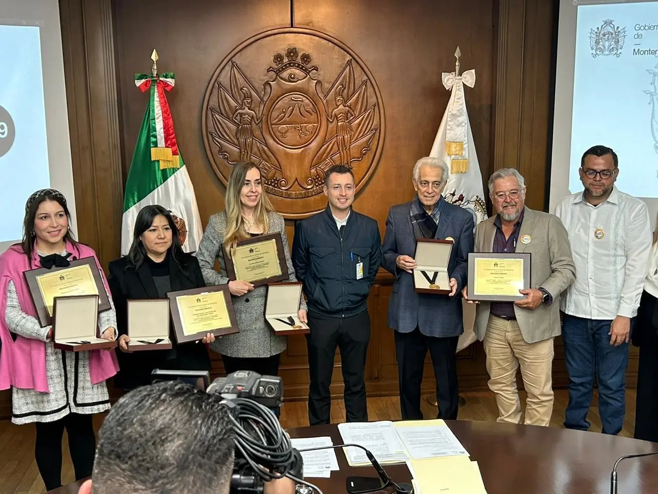 Los reconocimientos se otorgaron en las siguientes categorías: “Escuelas ambientalistas” públicas o privadas de los niveles medio superior y superior, que fue entregado al Plantel CONALEP 254 Ingeniero Adrián Sada Treviño. Foto: Daniel Anguiano