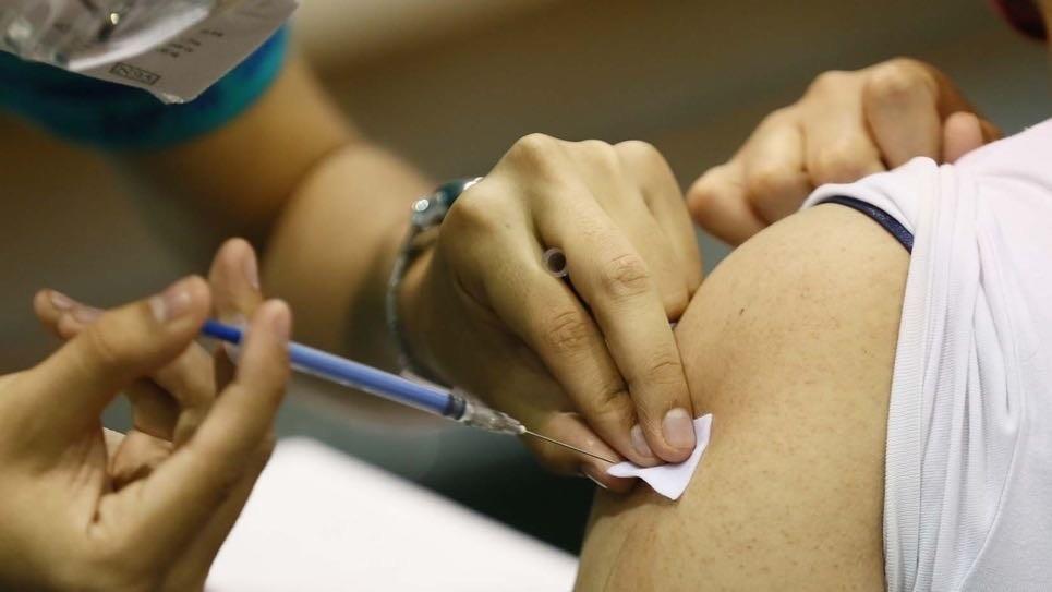 El Hospital Universitario José Eleuterio González insta a la población a tomar acciones para cuidar su salud y la de los más vulnerables en esta época del año. Fotos. Cortesía