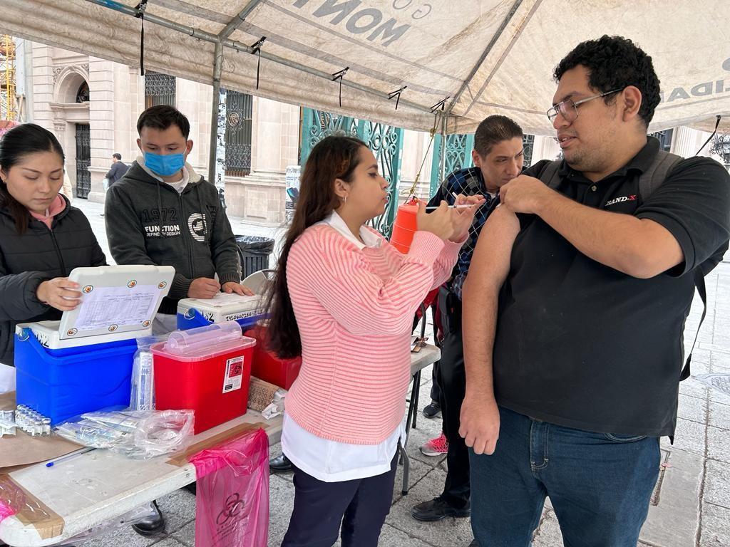 Los módulos permanecerán abiertos, solo se cerrarán los días 25 de diciembre y primero de enero con un horario de 9:00 a 2:00 de la tarde en los diferentes módulos. Fotos: Rosy Sandoval