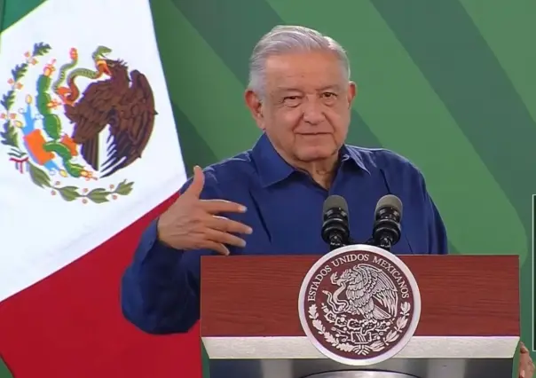 Pide AMLO apoyo a albañiles para reconstruir casas en Acapulco