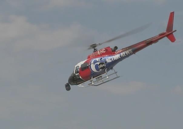 Helicóptero de noticias se estrella y mueren dos personas