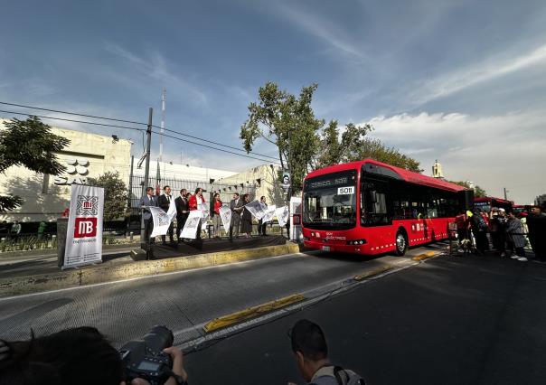 Presentan nuevas unidades del Metrobús 100% eléctricas