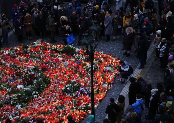 Tiroteo en Praga: Policía investiga motivos y comunidad lamenta tragedia