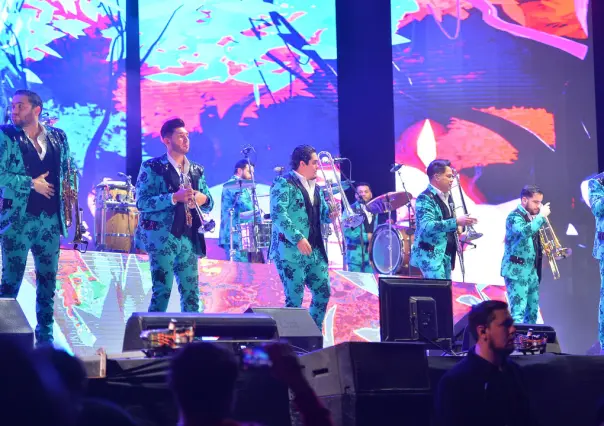 Banda El Recodo cierra con éxito el Festival Como La Laguna Ninguna