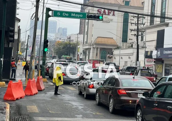 Cierran acceso de la avenida Pino Suárez a la calle 5 de Mayo