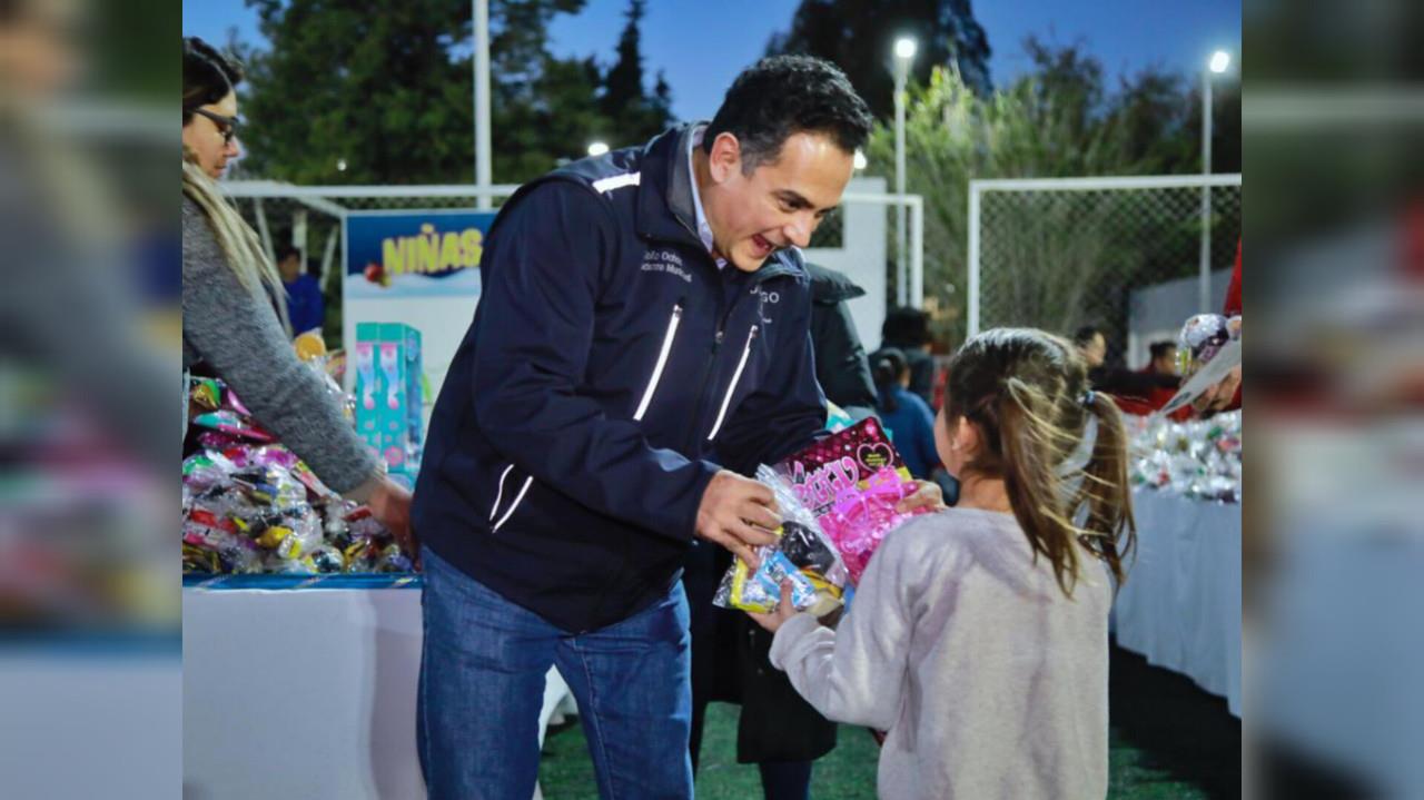 Lleva Toño Ochoa la alegría de las Macroposadas a todo Durango