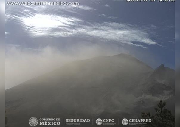 Exhala volcán Popocatépetl fumarola de mil 200 metros de altura (VIDEO)