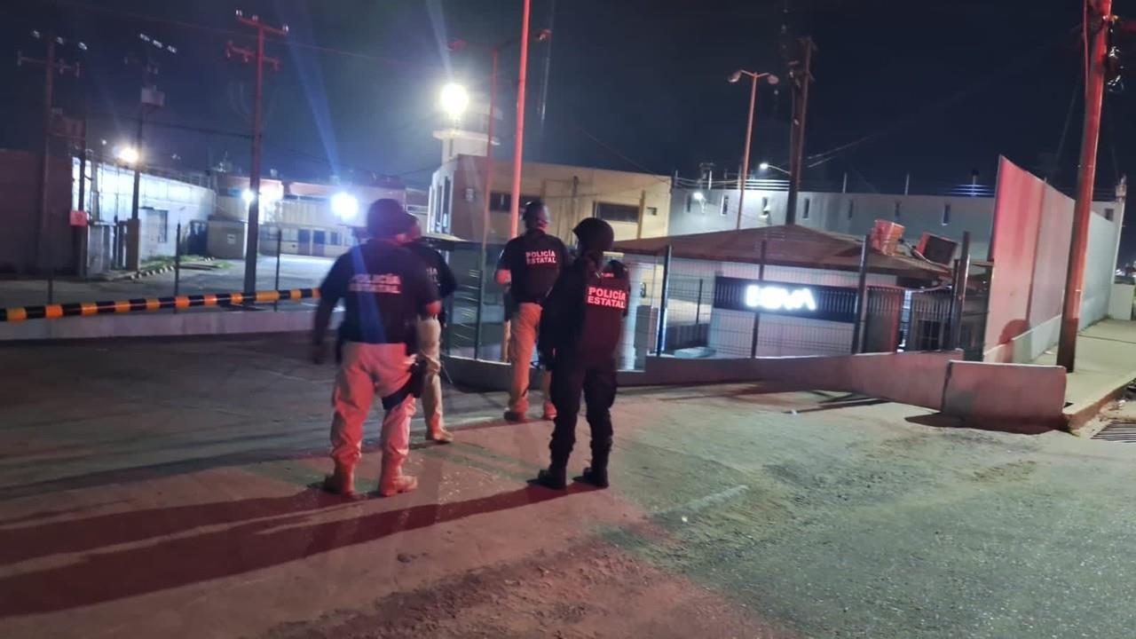 Violenta noche de pánico en Tabasco: quema de vehículos y actos vandálicos aterrorizan a la población. Foto. @xevtfm