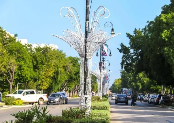 Decoraciones navideñas atraen turismo nacional e internacional en Mérida