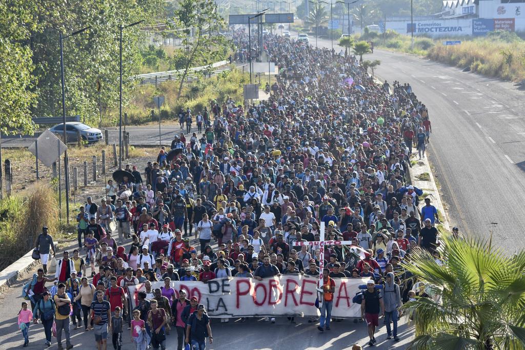 La caravana comenzó su viaje hacia el norte a través de México pocos días antes de que el secretario de Estado de Estados Unidos, Antony Blinken, llegue a la Ciudad de México para discutir nuevos acuerdos para controlar el aumento de migrantes que buscan i