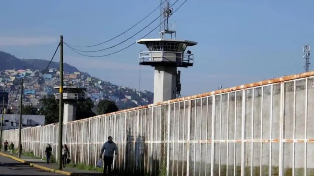 Detienen a mujer por intento de fuga de Santa Martha Acatitla