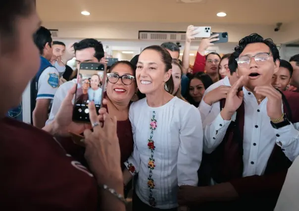 Claudia Sheinbaum llega a Yucatán en un ambiente festivo