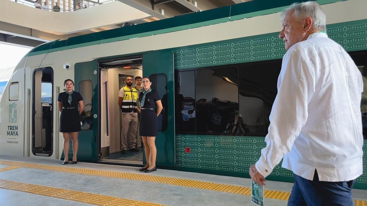 Resaltó que otras obras como el Tren Maya y la refinería de Dos Bocas irán tomando forma en beneficio del pueblo de México. Foto: Especial