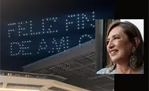 Drones forman frases en apoyo a Xóchitl Gálvez en cielo de la CDMX Drones forman frases en apoyo a Xóchitl Gálvez en cielo de la CDMX