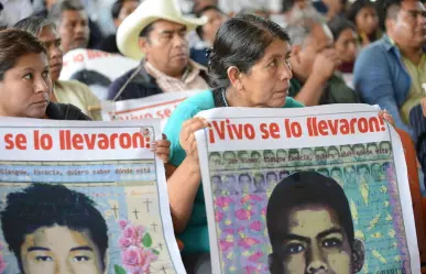 Familiares de normalistas de Ayotzinapa tendrán acceso a los archivos del caso