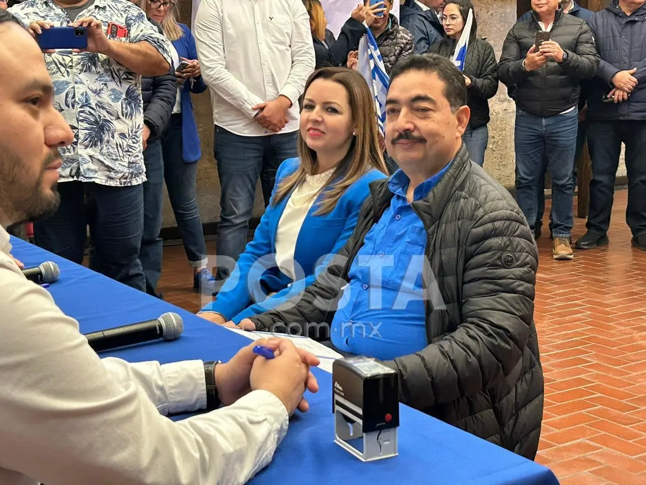 El edil explicó que aún falta que se valide su registro al interior del partido, una vez que le sea entregado, será cuando pueda iniciar su precampaña. Foto: POSTA.