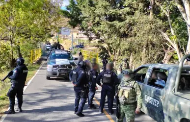 Retiran taxistas bloqueo en Sultepec, liberan vialidad