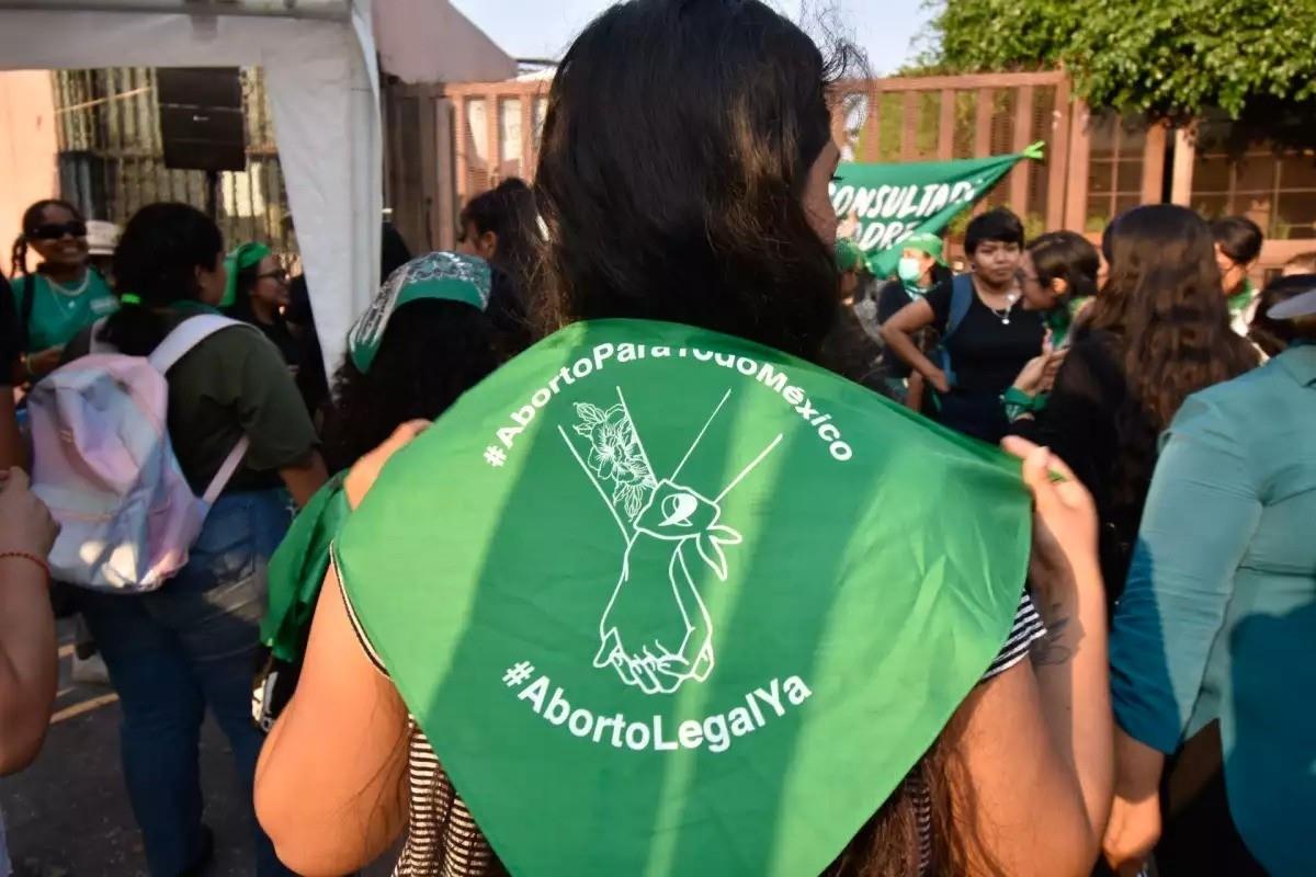 El límite de tiempo que quedó determinado en la ley fue de 12 semanas de gestación para realizar el aborto. Foto: Expansión.