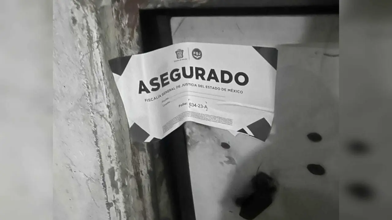 La vivienda cateada en la colonia Carlos Hank González fue denunciada como punto de venta de droga. Foto: FGJEM