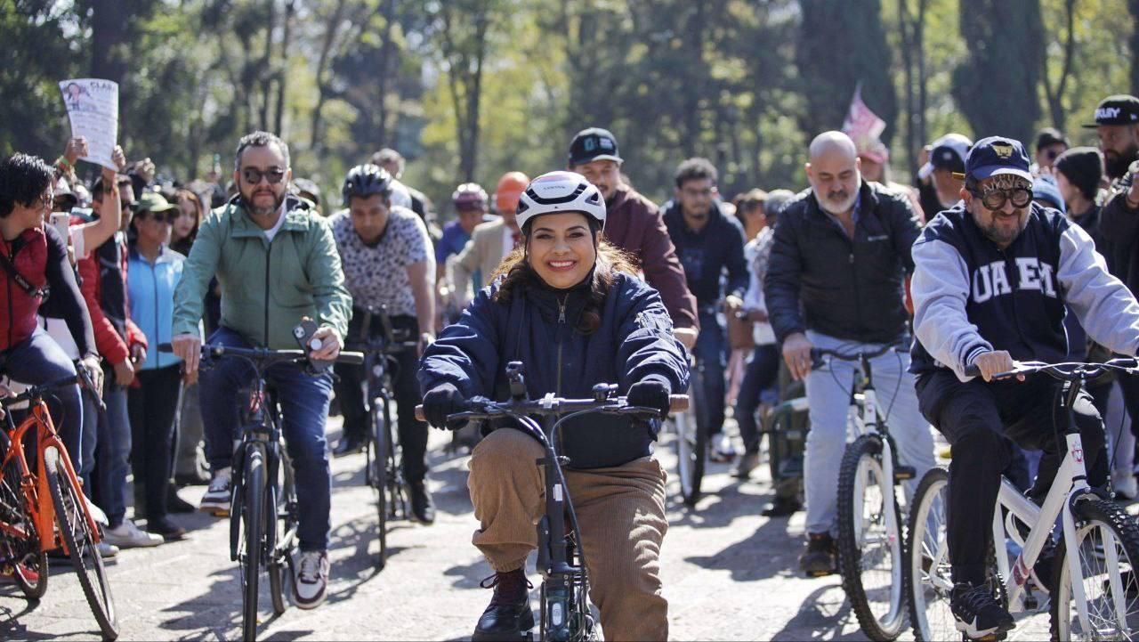 Desea Clara Brugada que el futuro de la Ciudad de México sea en bicicleta. Foto: Especial