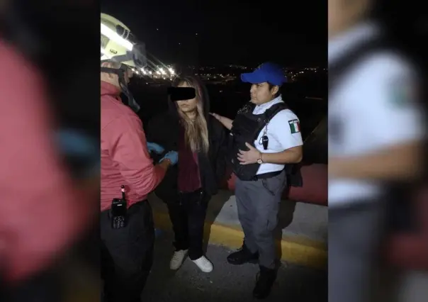 Evitan que mujer se lance del Puente Atirantado