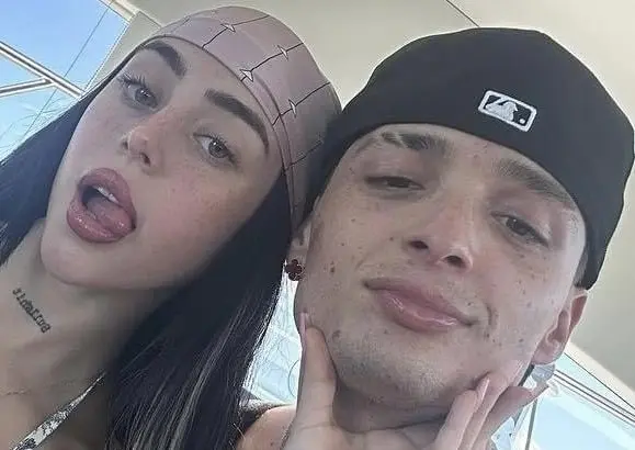 Nicki Nicole y Peso Pluma reciben el 2024 juntos